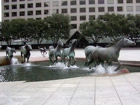 Water fountain illusion