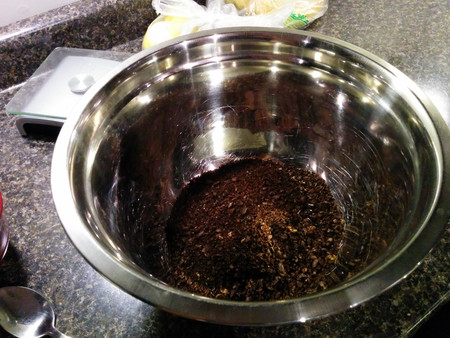 Weigh your beans.  This was the second half of a bag of store bought beans so the weight is weird.